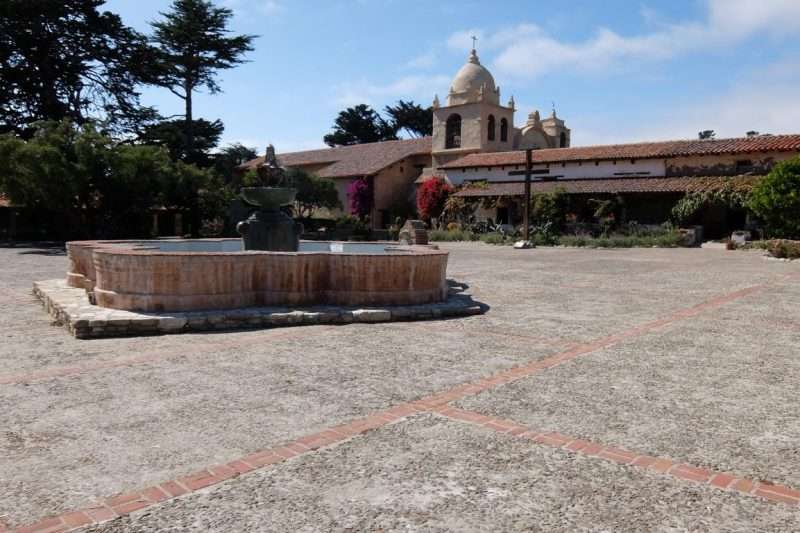 Carmel mission il piazzale California
