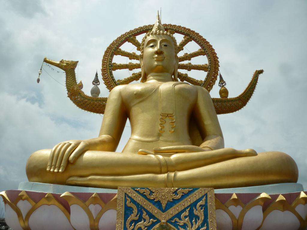Koh Samui Buddha dorato Koh Samui Buddha dorato