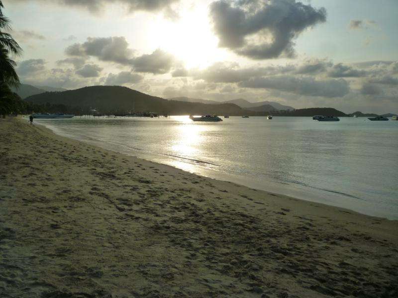 Spiaggia al tramonto Thailandia