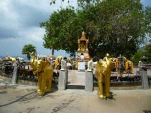 phuket altare degli elefanti