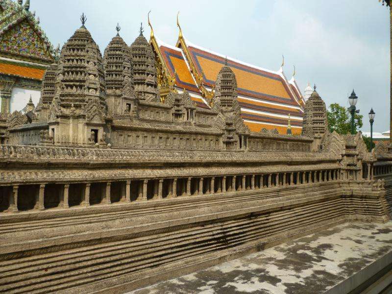 Wat Phra Khaew riproduzione tempio di Angor