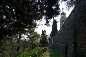 Castello e campanile con angelo