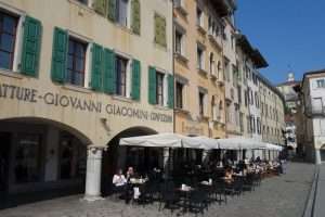 Piazza Matteotti e castello