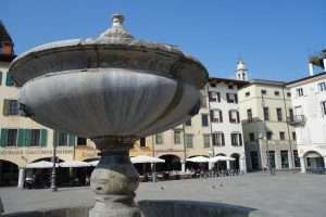 Fontana in piazza Matteotti