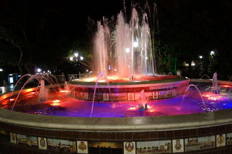 Fontana colorata Marbella