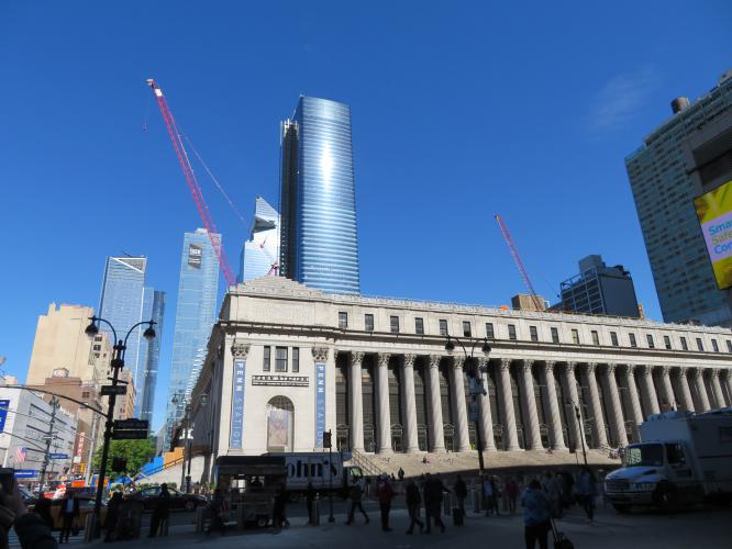 Pennsylvania Station dietro Hudson Yards