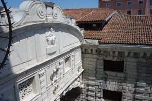 Ponte dei Sospiri esterno