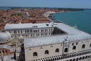 Vista al Campanile su Palazzo Ducale di Venezia