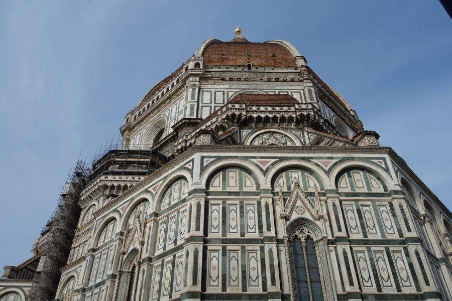 Sfera dorata e ballatoio incompiuto duomo di Firenze