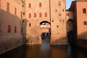 Castello estense a Ferrara cosa vedere in camper