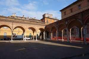 Quadriportico chiesa di Santa Maria dei Servi Bologna cosa vedere