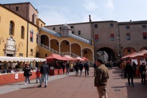 Palazzo Comunale di Ferrara cosa vedere in un giorno
