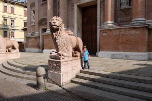 Leoni di San Prospero a Reggio Emilia cosa vedere