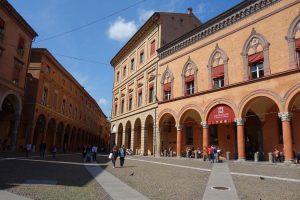 Piazza Santo Stefano Bologna cosa vedere