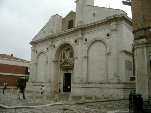 Rimini Tempio Malatestiano cosa vedere Emilia Romagna