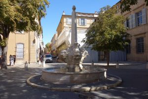Fontana dei Quattro Delfini Aix-en-Provence cosa vedere
