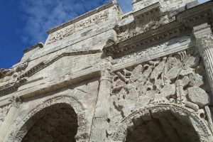 Arco di Trionfo a Orange cosa vedere
