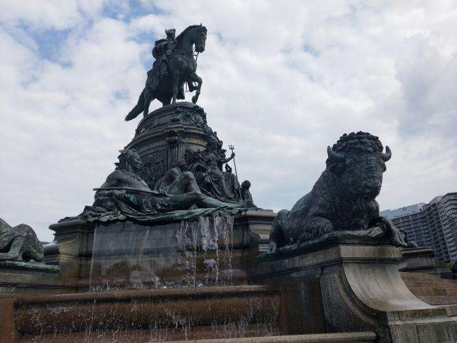 Washington Monument Fountain Philadelphia cosa vedere