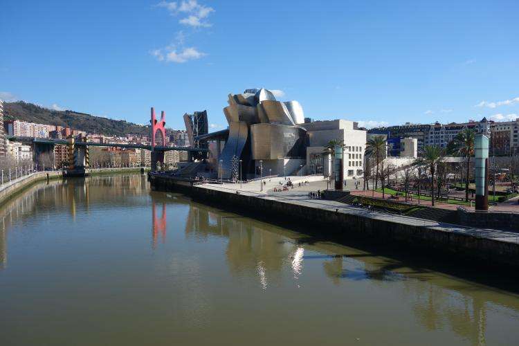 Guggenheim Museum di Bilbao cosa vedere