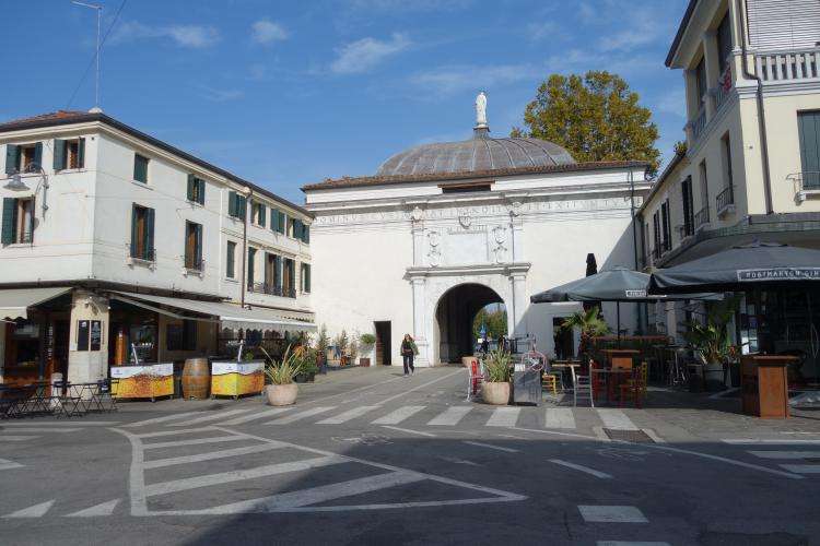 Treviso cosa vedere un giorno Porta San Tomaso