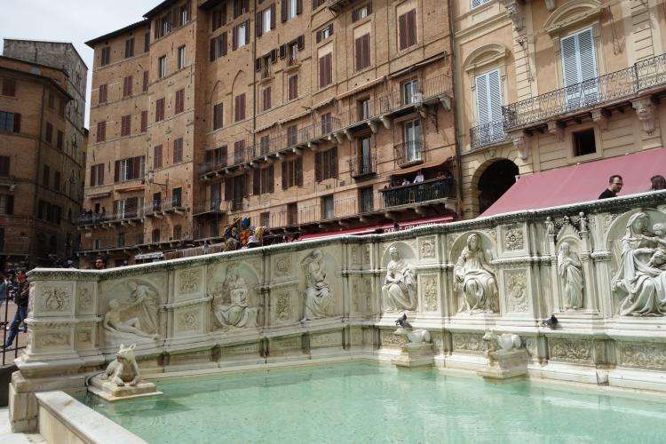 Fonte Gaia a Siena cosa vedere