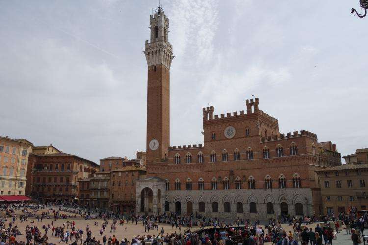 Piazza del Campo a Siena cosa vedere