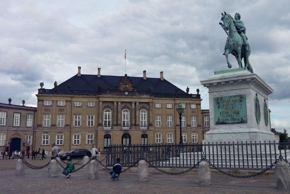 Amalienborg cosa vedere Copenaghen Amalienborg cosa vedere Copenaghen