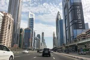 Sheikh Zayed Road cosa vedere Dubai Emirati Arabi On the Road